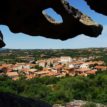 Appartamento Casa Ilaria Arzachena Exterior foto